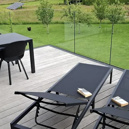 La Terrasse D'arthur Et Manon *